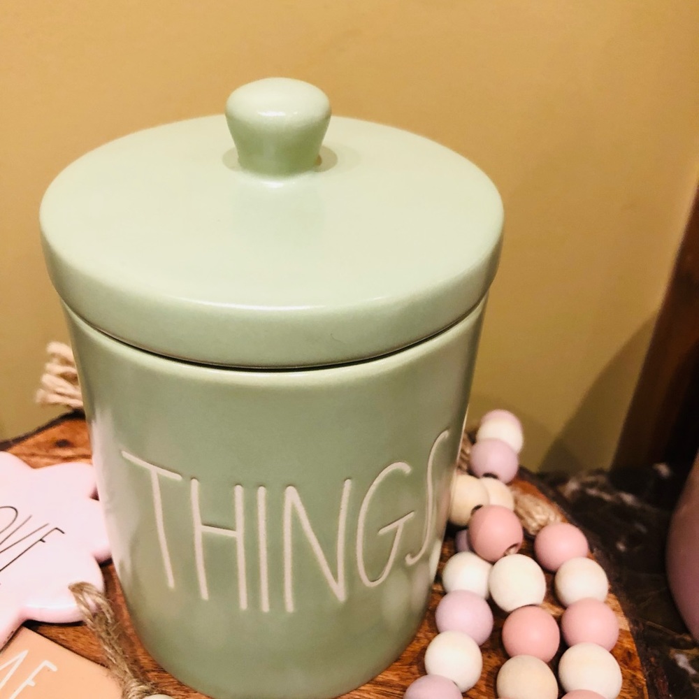 Rae Dunn THINGS Canister with lid light green - Picture 2 of 4